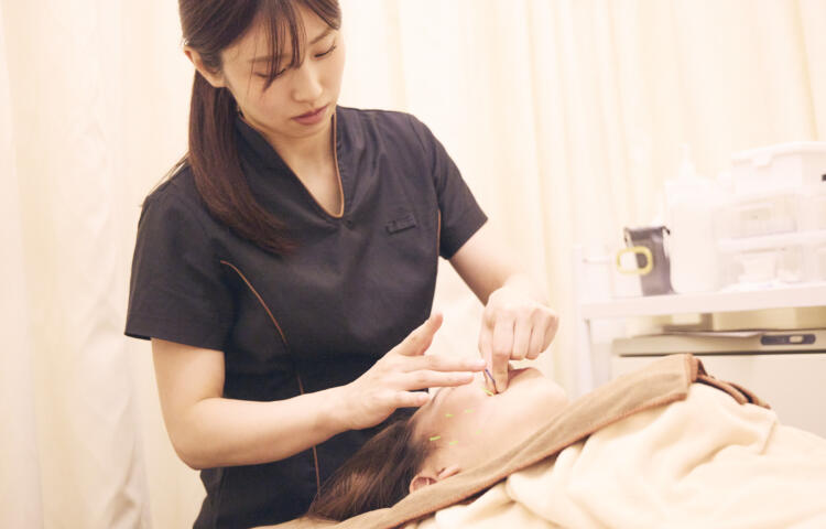 【正社員】鍼灸師 / ラコンシェル代々木上原店